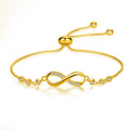 Justerbart «Infinity» armbånd i sølvfarge.
