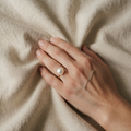 Duo perle justerbar statement-ring med dobbel perlesentrum