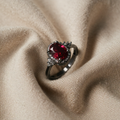 Kirelle emberlain ring | hvitt gull