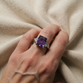 Trinity ametyst ring hvitt gull matt overflate